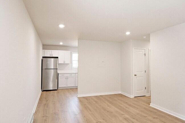 Foto del edificio - Renovated UVA Apartment in a Prime Location Near School of Data Science
