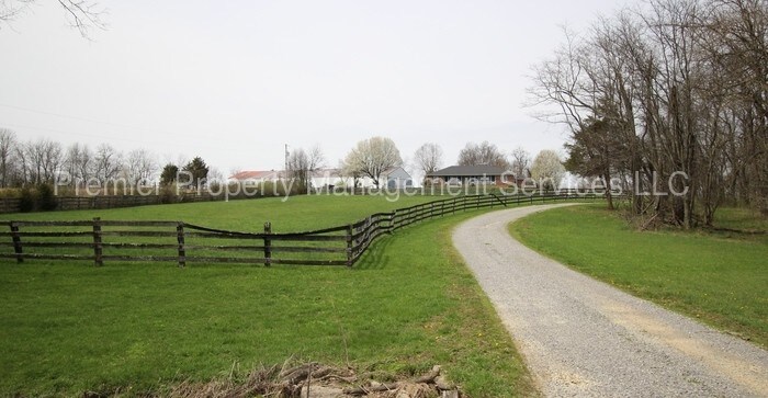 Foto principal - 3160 Todds Point Rd