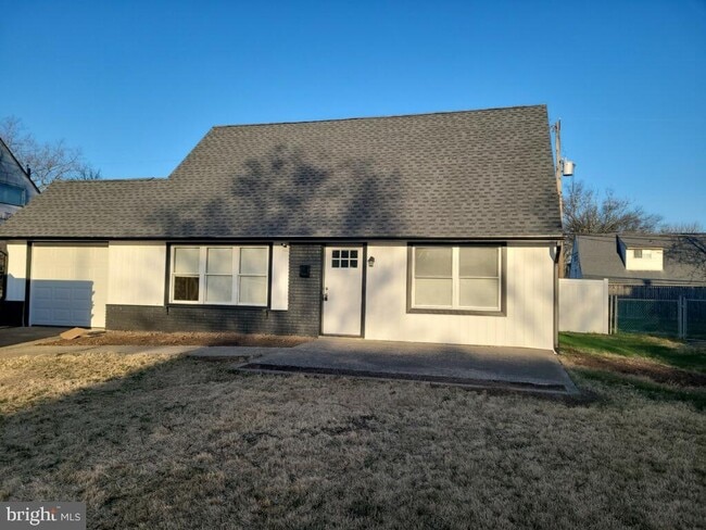 Building Photo - 55 Ironwood Rd