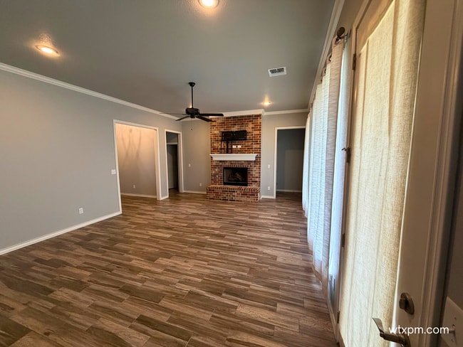 Building Photo - 20 Living Way Ln