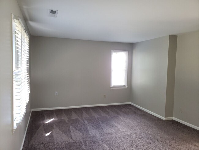 Foto del edificio - COMING SOON: Split bedroom in Davidson