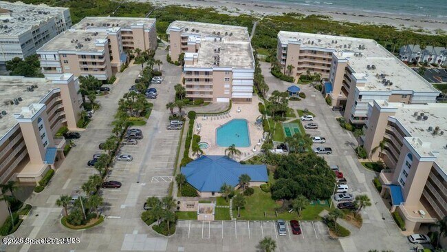Foto del edificio - 606 Shorewood Dr