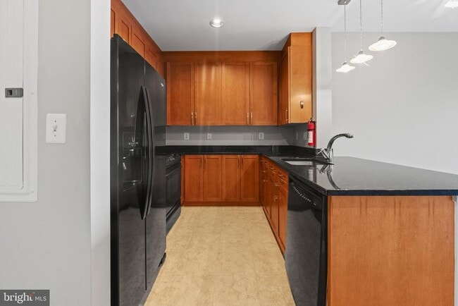 Building Photo - 4101 Albemarle St NW