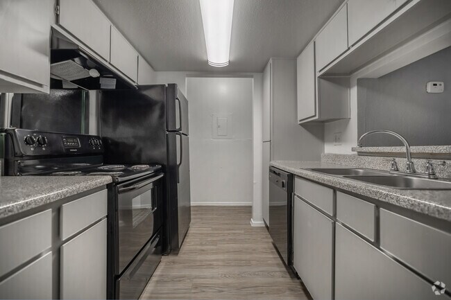 Interior Photo - Brookfield