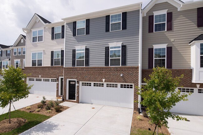 Photo - Pending Application: Townhome on the Chape...