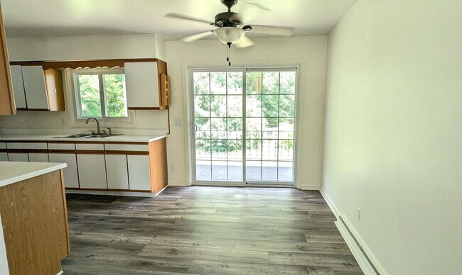 Foto del edificio - 936 Seminole Rd