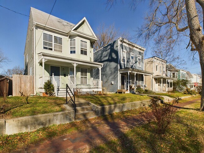 Building Photo - Wonderful, Updated 3 Bedroom Home in Churc...