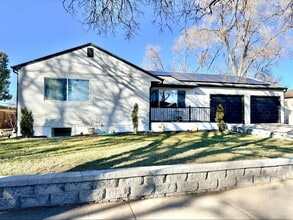 Building Photo - 1513 Alexander Cir