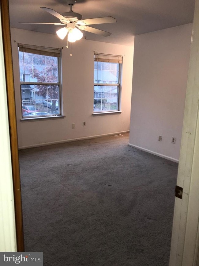 Building Photo - 136 Baker Ave