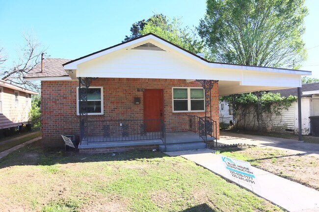 Building Photo - 1624 South St