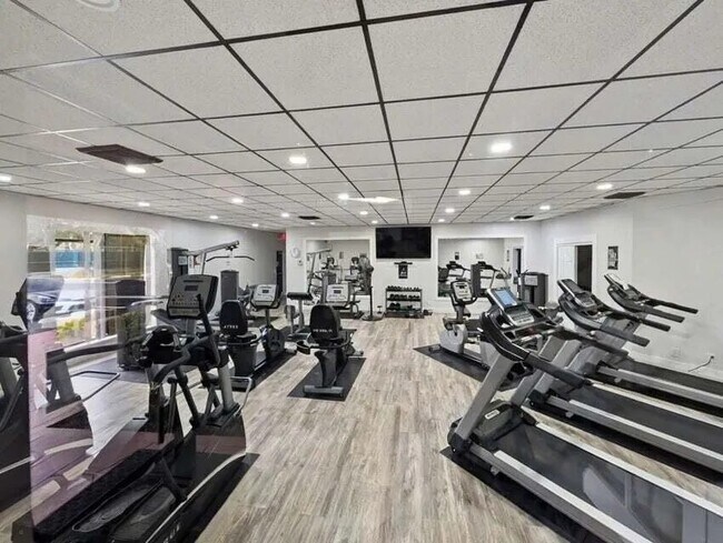Foto del edificio - 2455 Lindell Blvd