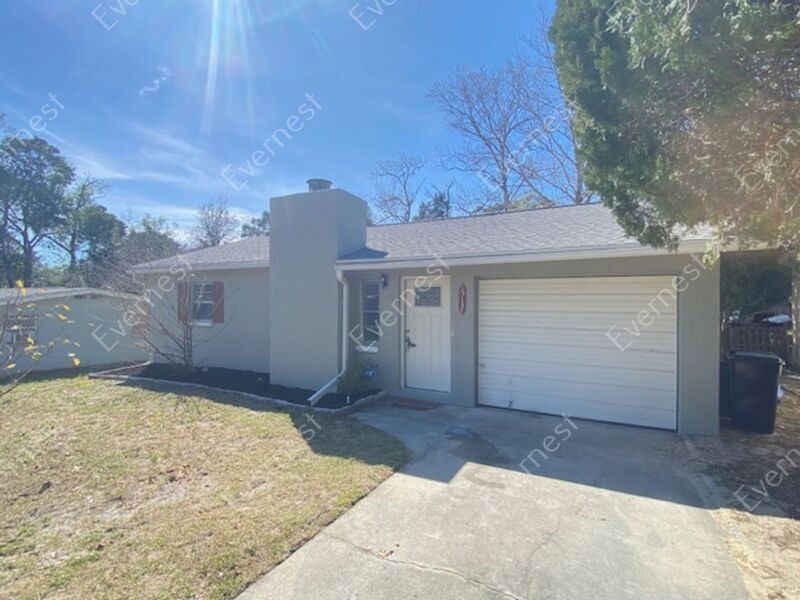 Primary Photo - 15137 Omaha St