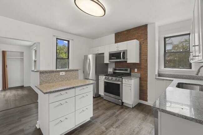 Building Photo - 414 N Euclid Ave