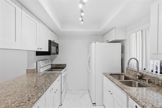 Foto del edificio - 3920 Cedar Limb Ct