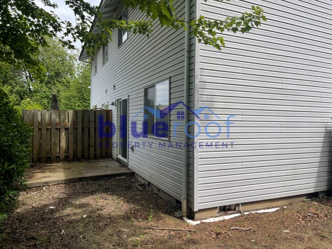 Foto del edificio - 621 N Elliott Rd