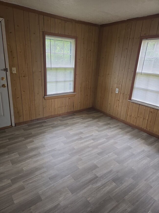 Foto del edificio - 2125 Earl St