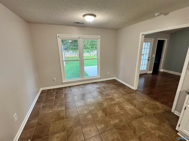 Building Photo - 235 Shadowbrook Ln NE
