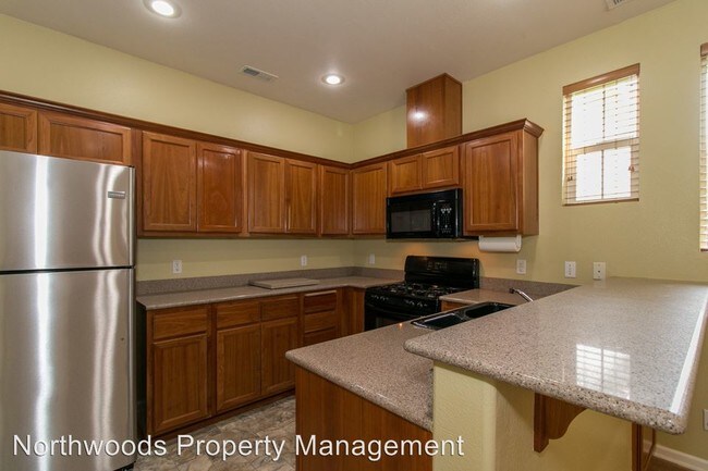 Building Photo - 3 br, 2.5 bath House - 1656 Hamlet Lane