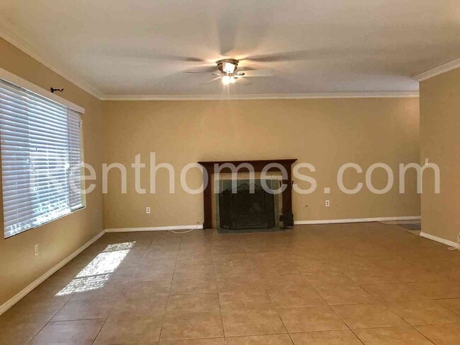 Building Photo - 11173 Socorro St