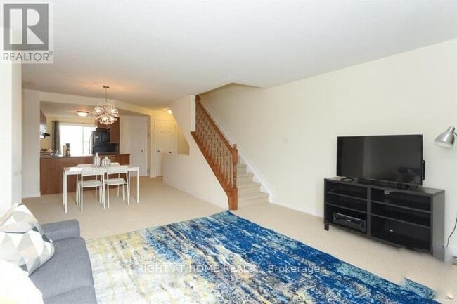 Building Photo - 493 Chapman Mills Dr