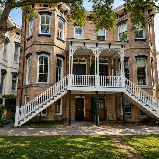 Building Photo - 210 W Hall St