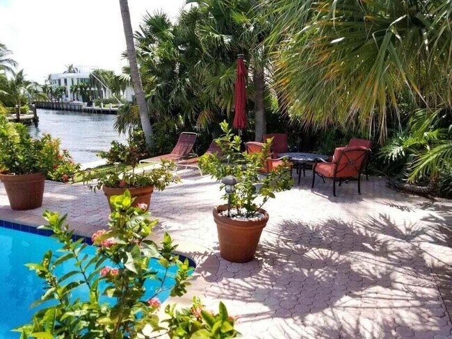 Foto del edificio - 1112 Highland Bch