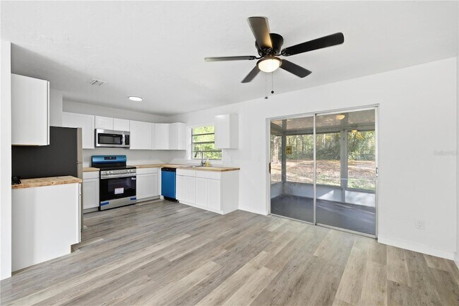 Foto del edificio - 3717 SW Idlewild St