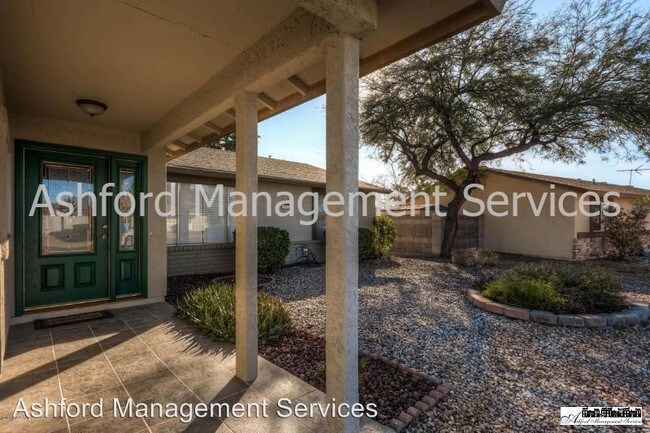 Building Photo - 3 br, 2 bath House - 2925 E. John Cabot Rd.