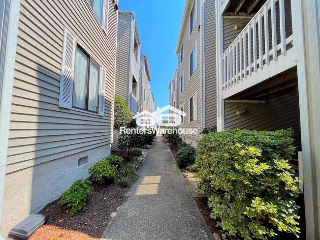 Foto del edificio - 2325 Sea Shell Rd