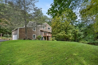 Building Photo - 15 Bartram Dr