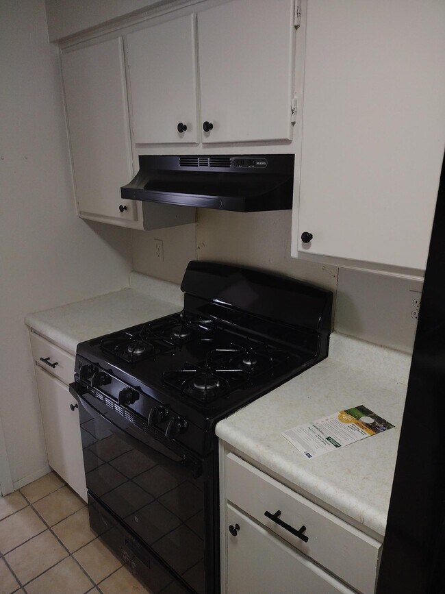 Building Photo - 1412 Monte Negro Dr