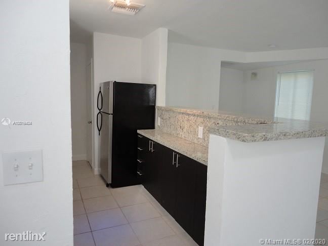 Building Photo - 2 br, 1 bath  - 3130 Hibiscus St