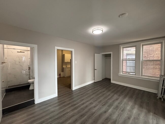 Building Photo - 6000 Monroe Pl