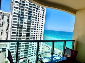 Building Photo - 2501 S Ocean Dr