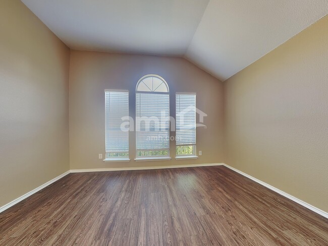 Building Photo - 1313 Gray Dawn Dr