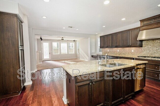 Foto del edificio - 630 Bond Ct
