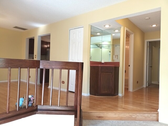 Building Photo - 1118 Ranchview Ct