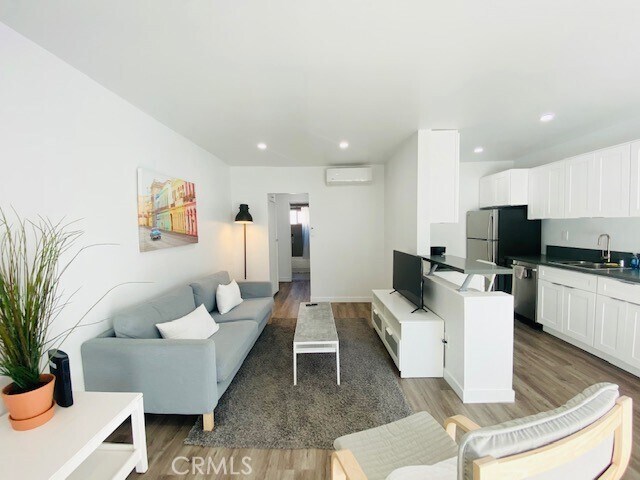 Foto del edificio - 11422 Iowa Ave