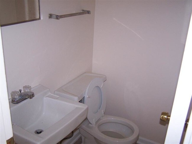 Foto del edificio - 4419 Wildwood Ave