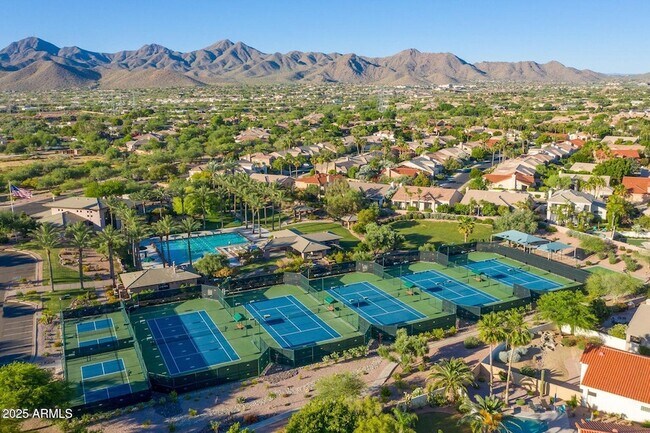 Foto del edificio - 9735 N 118th Way