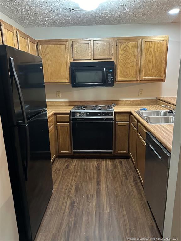 Building Photo - 1849 Tryon Dr