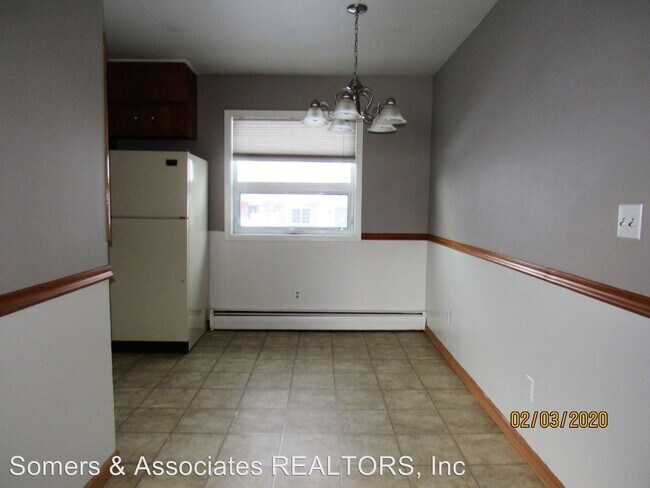 Building Photo - 1527 Noble St