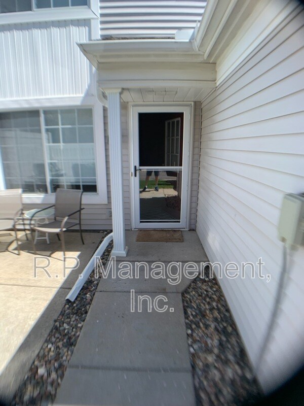 Building Photo - 4462 Glen Echo Bay