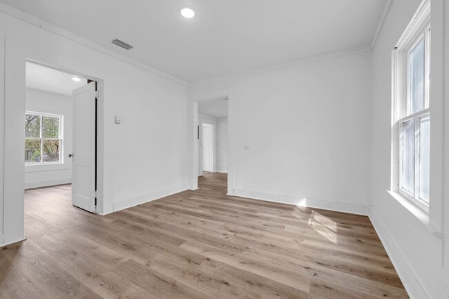 Building Photo - For Rent – Mobile, AL