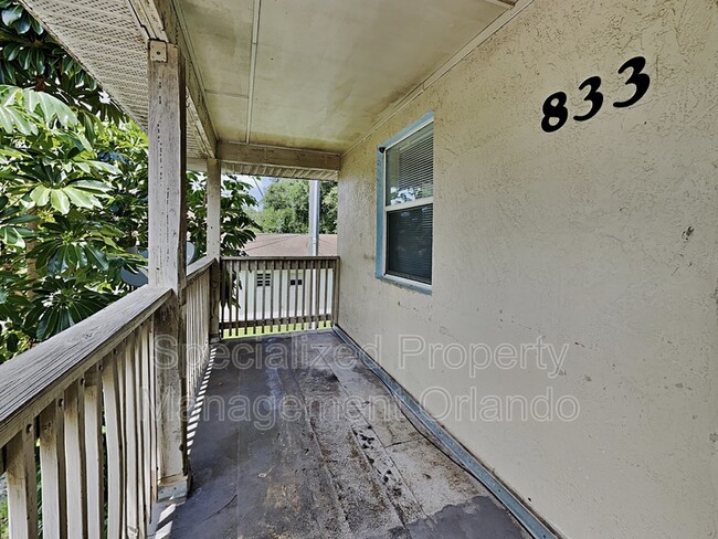 Foto del edificio - 833 Short Ave