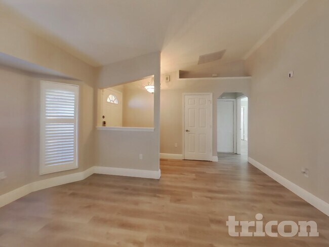Building Photo - 27375 Deep Creek Blvd