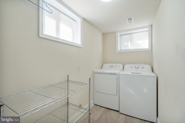 Foto del edificio - 2600 Wintergreen Ave