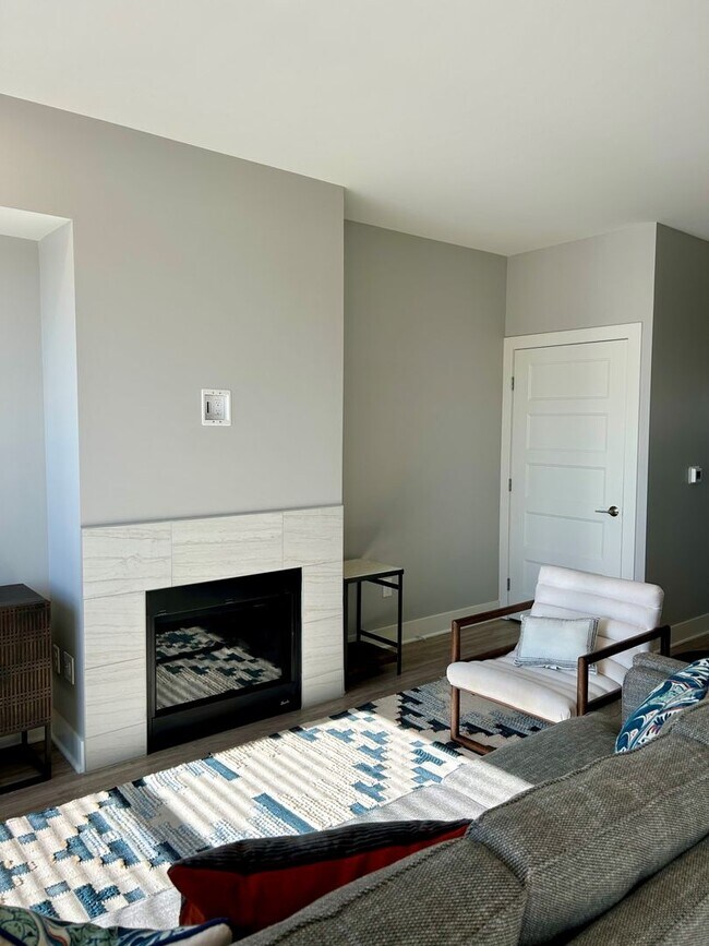 Foto del edificio - Marigold | Two Bedroom - Basement View-out