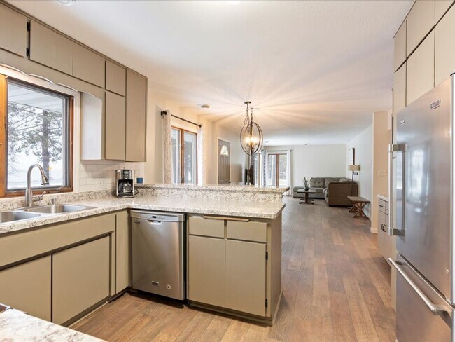 Foto del edificio - 3 Bedroom House on Mille Lacs Lake - All U...