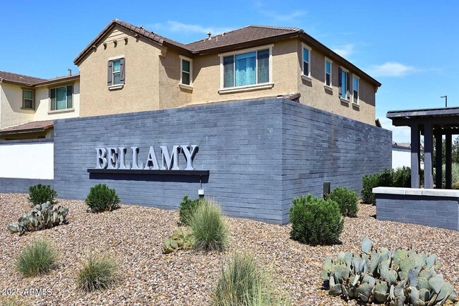 Building Photo - 2516 E King Bird Dr